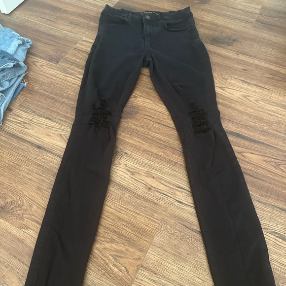 Black Jeans (2) - Picture 4 of 9